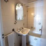 Algures Perto Do Rio Apartman